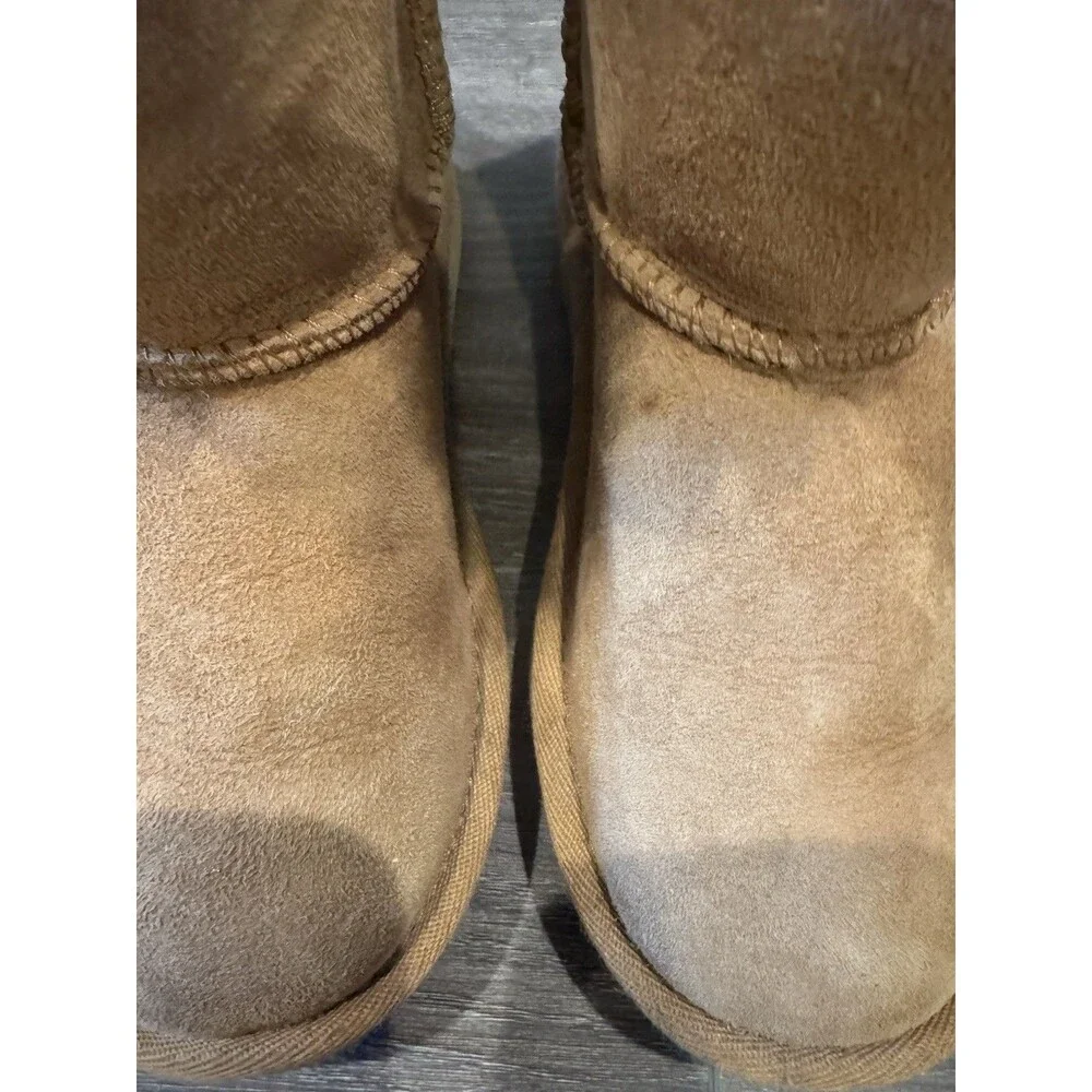 UGG girls size